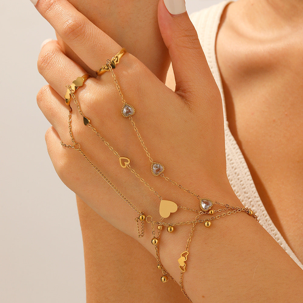 Sweetheart hand chain