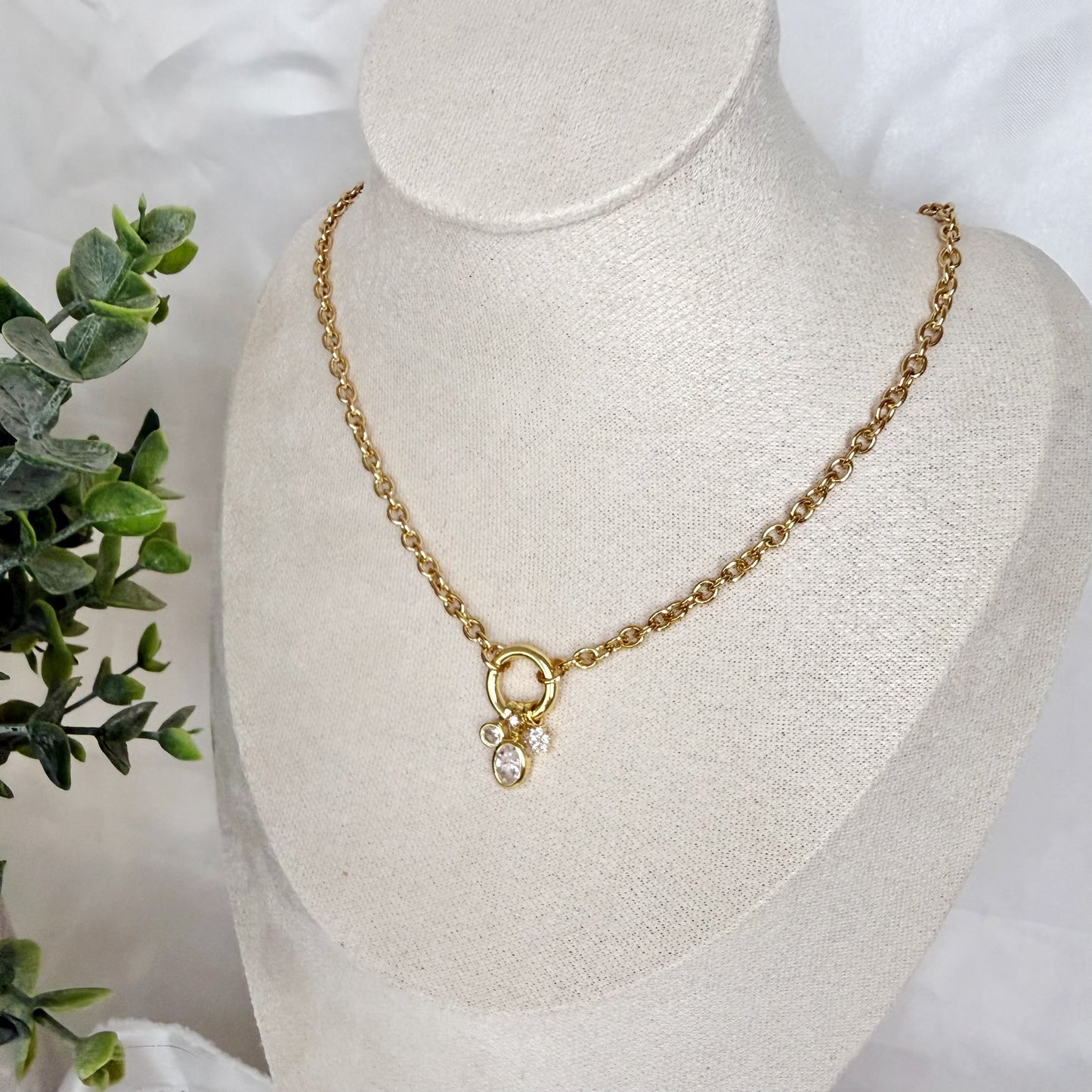 Royal Spark Necklace