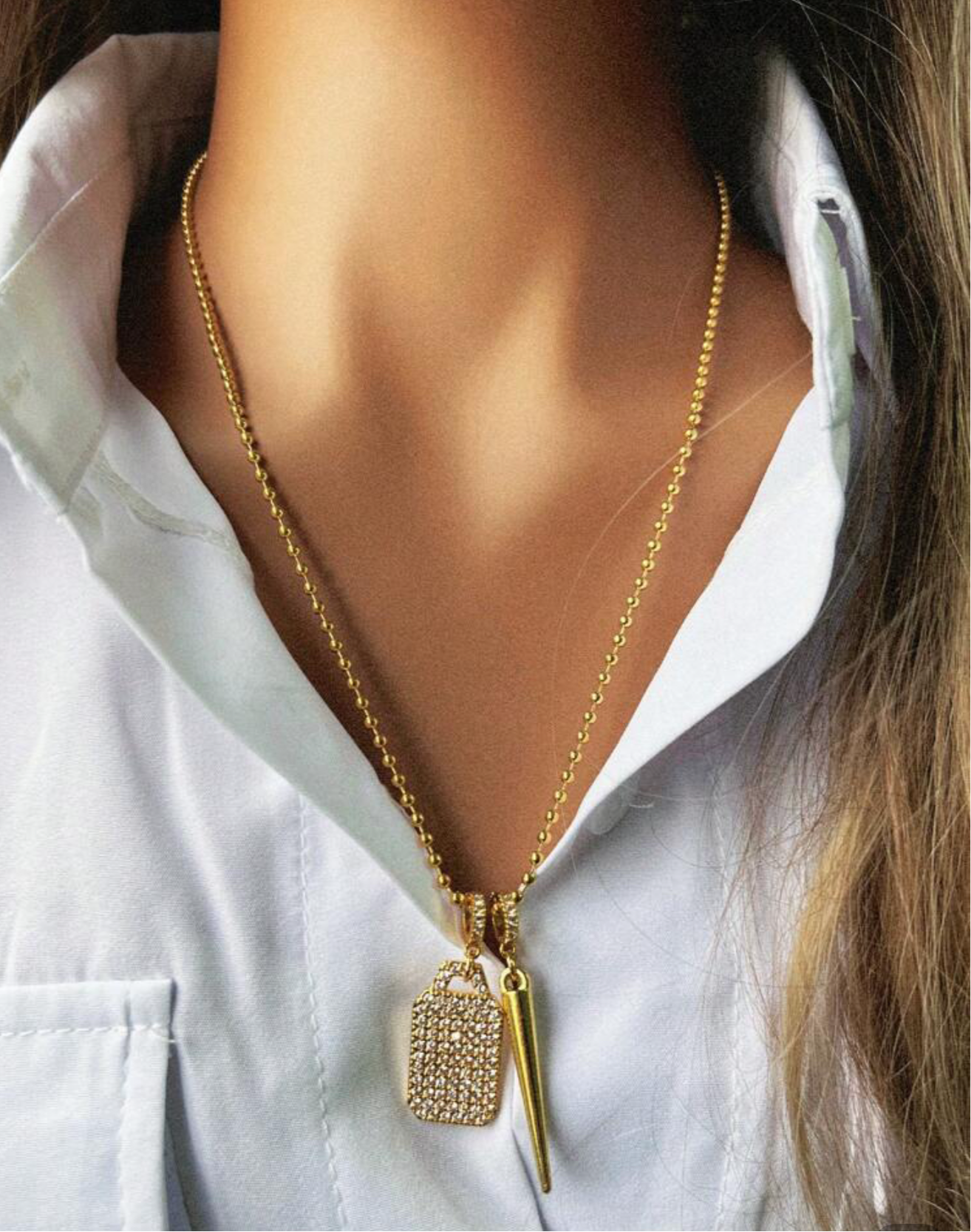 Collar largo dorado