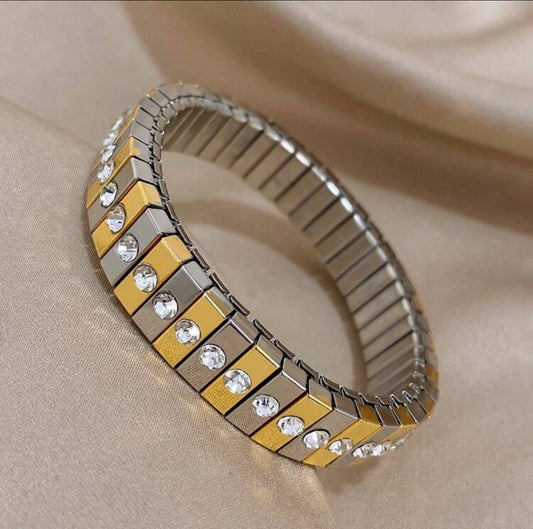 Pulsera con rhinestones