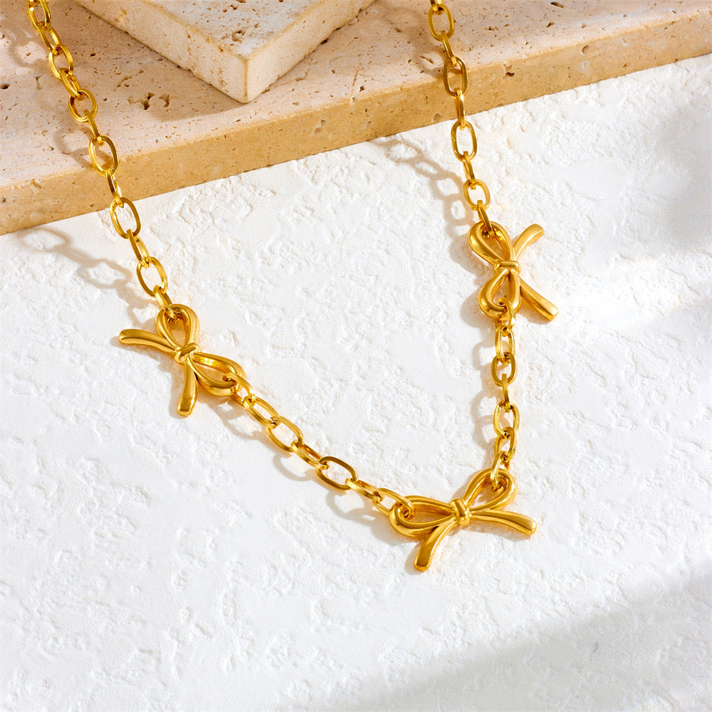Bows necklace