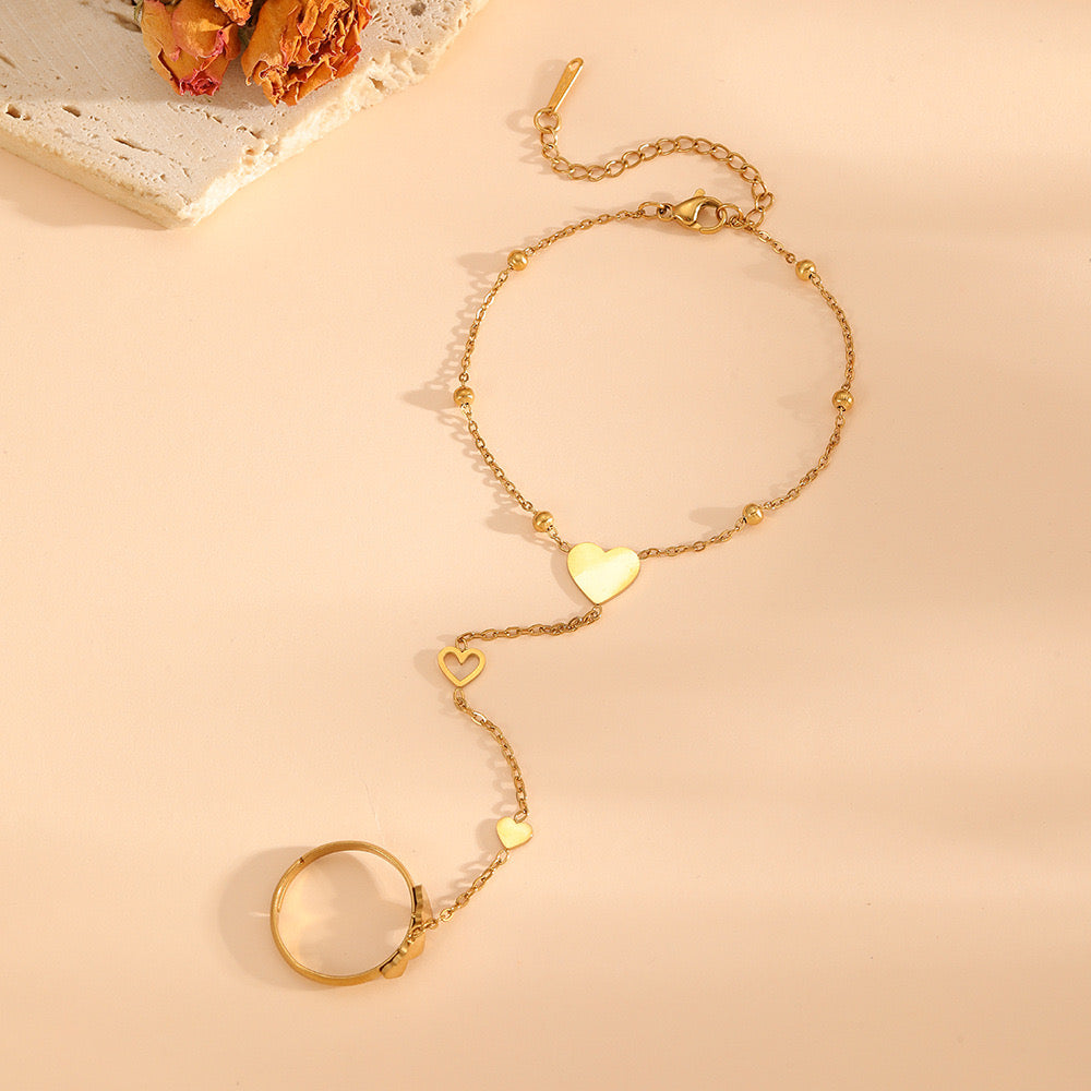 Sweetheart hand chain